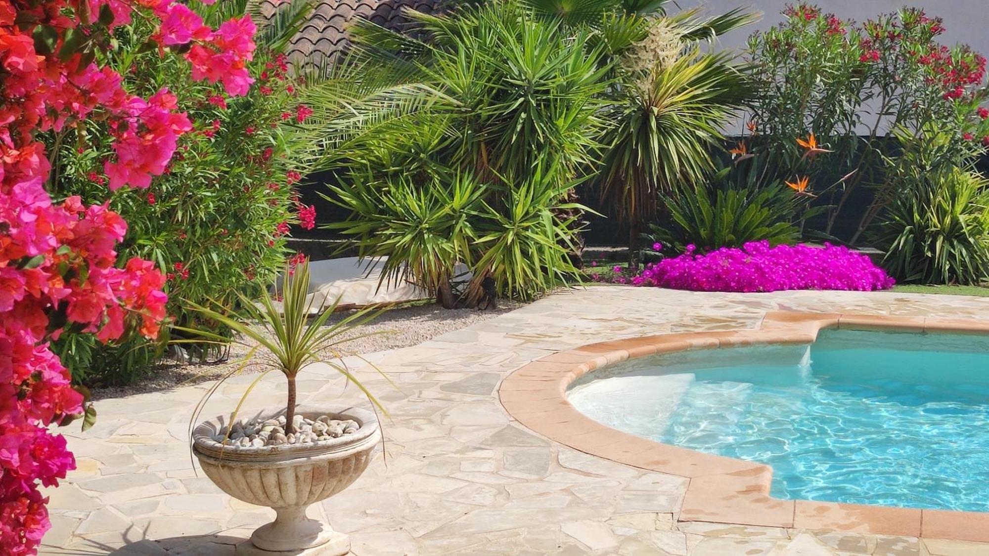 Grand Appartement Dans Maison Avec Piscine Privee Fréjus Exterior foto
